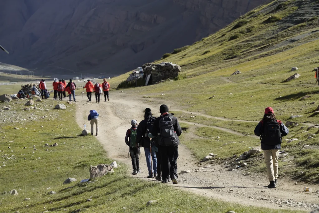 Dolma La Pass peak